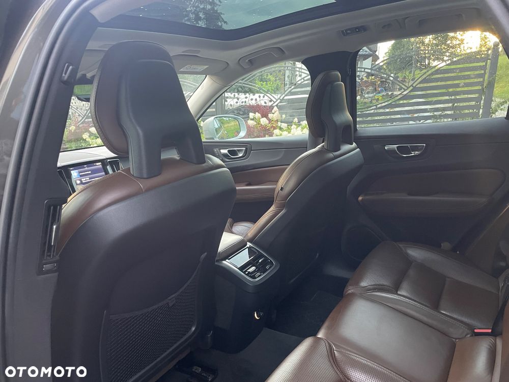 Volvo XC 60 D5 AWD Inscription - 10