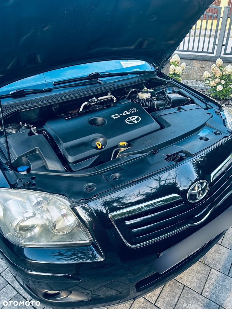 Toyota Avensis 2.0 D-4D - 8