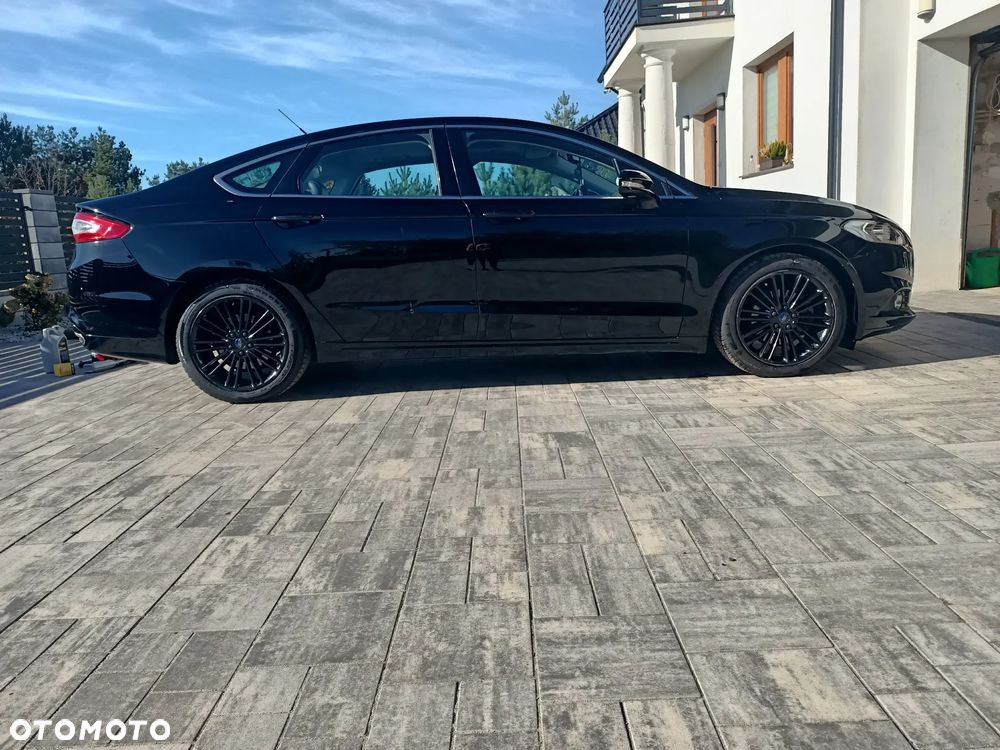 Ford Fusion 2.0 EcoBoost Titanium - 16
