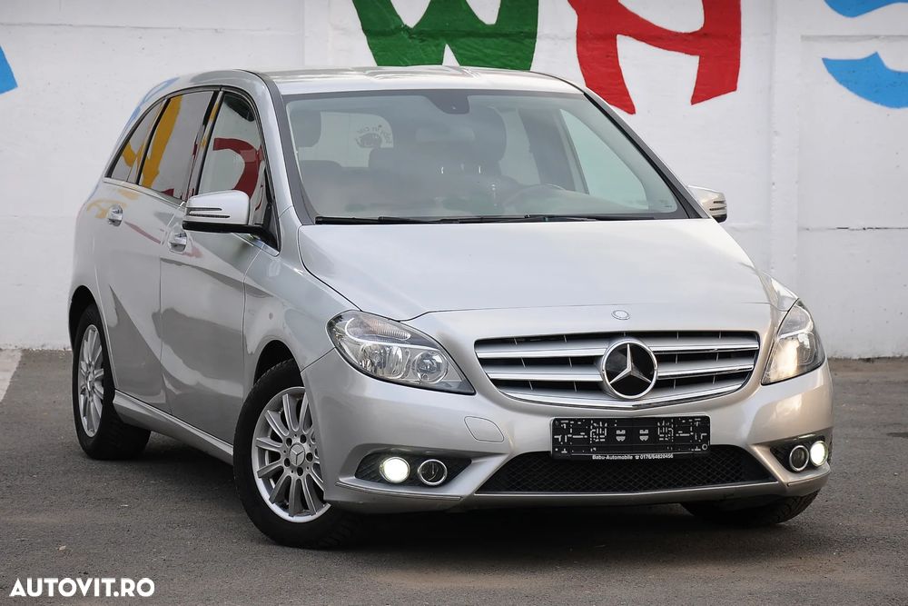 Mercedes-Benz B 180 - 1