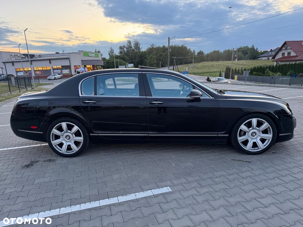 Bentley Flying Spur - 13