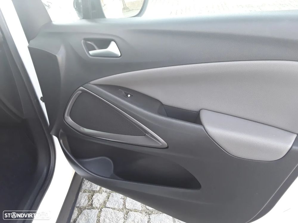 Opel Crossland X - 10