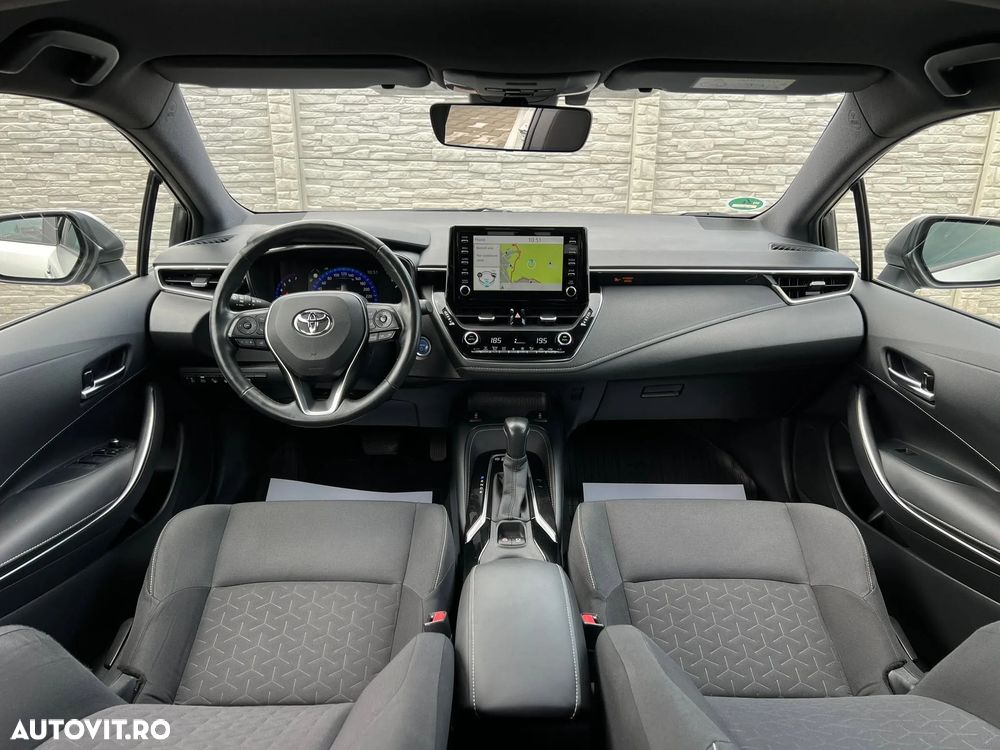 Toyota Corolla 1.8 Business Edition - 3