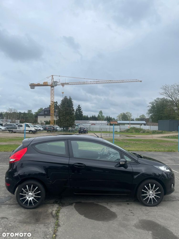 Ford Fiesta 1.25 Celebration - 5