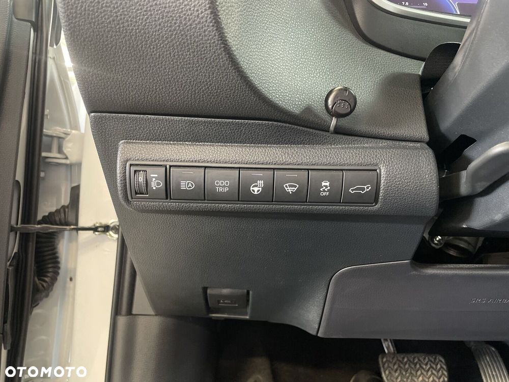 Toyota Corolla - 21