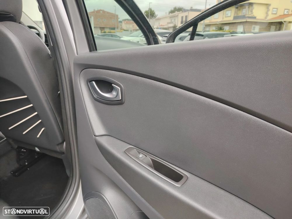 Renault Captur 0.9 TCE Exclusive - 20