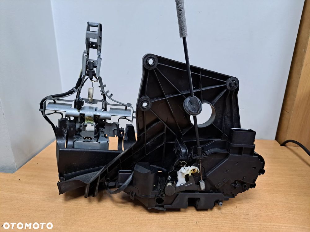 VOLVO V70 III S80 II XC70 III XC60 06-17 ZAMEK DRZWI LEWY PRZOD KEYLESS 10 PIN + 4 31253677 DOCIAG