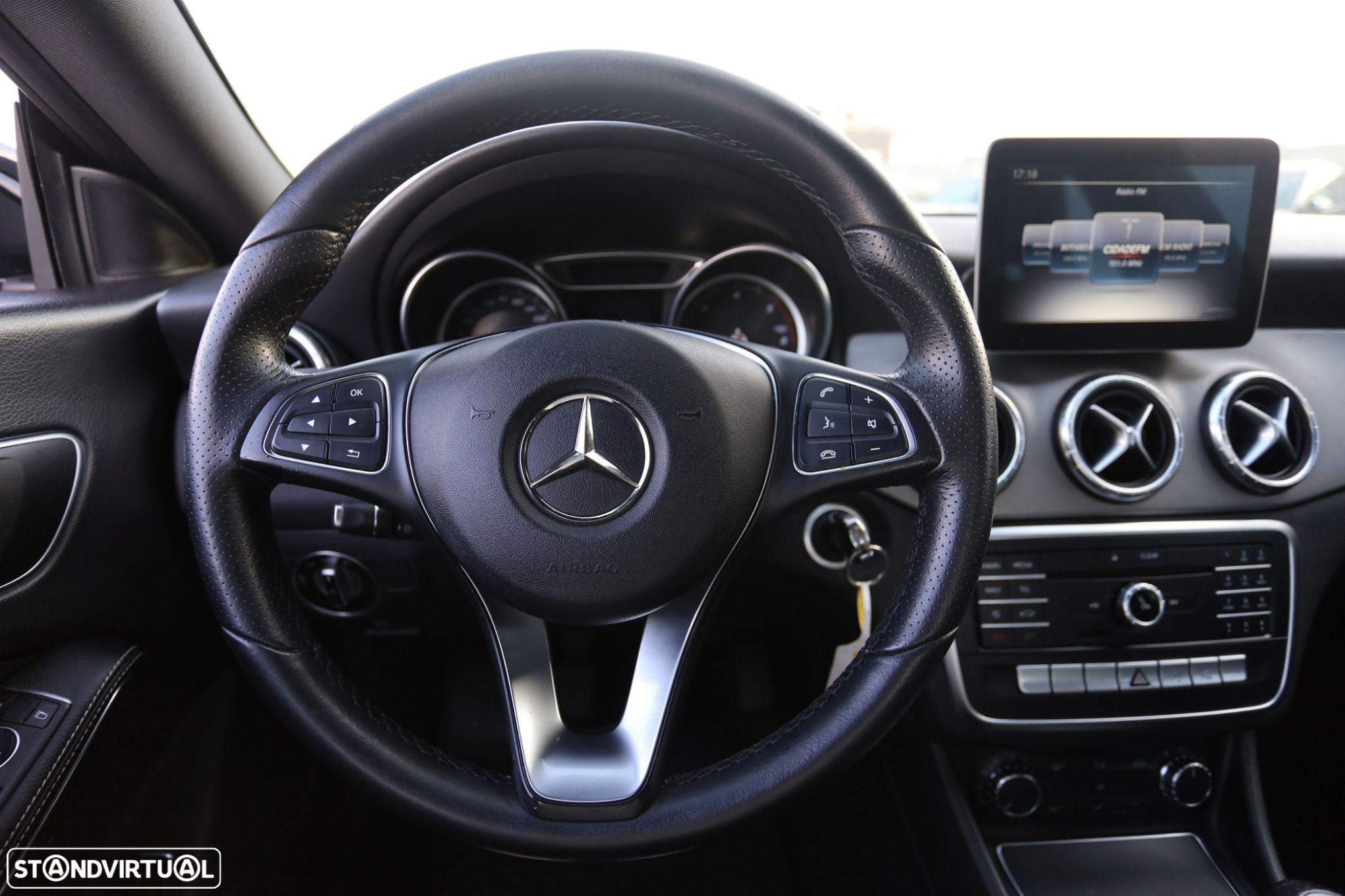 Mercedes-Benz CLA 180 - 13