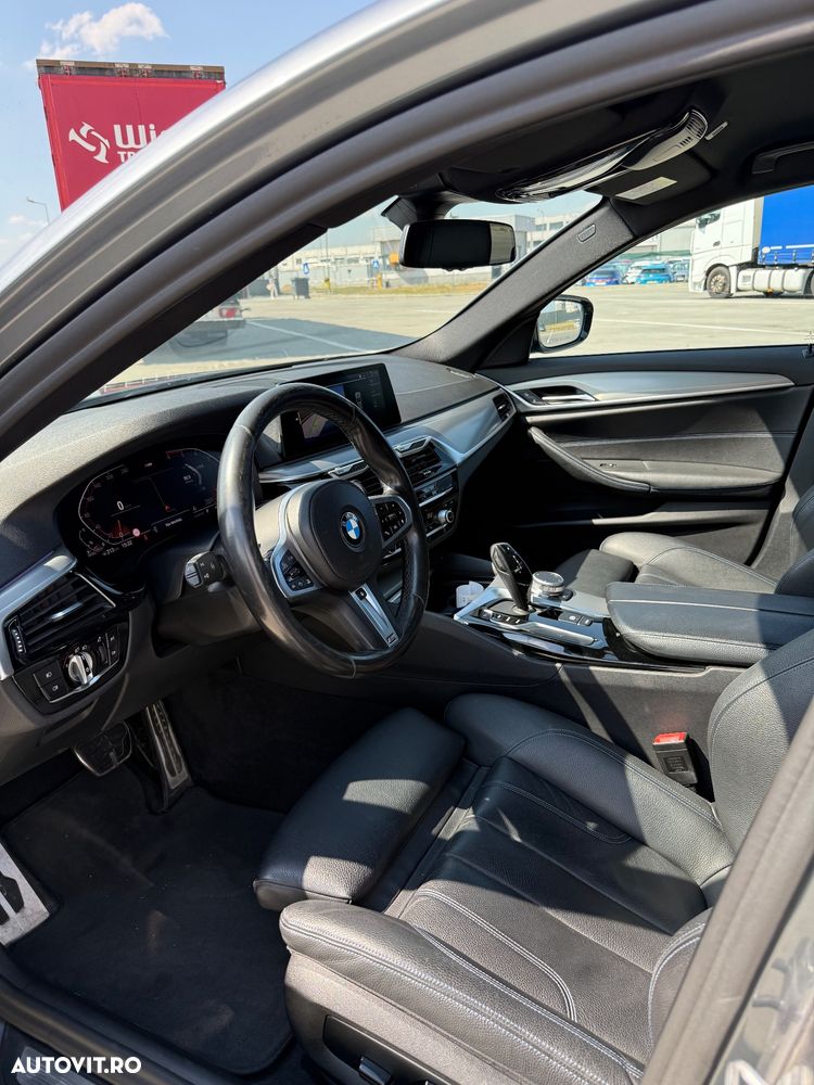 BMW Seria 5 530d xDrive AT - 16