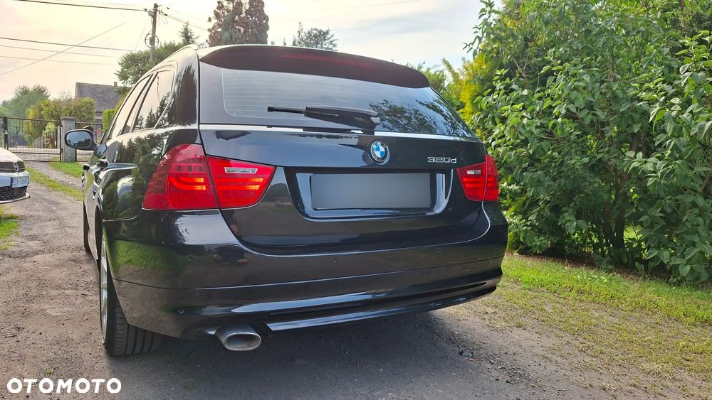 BMW Seria 3 320d xDrive DPF Edition Lifestyle - 3