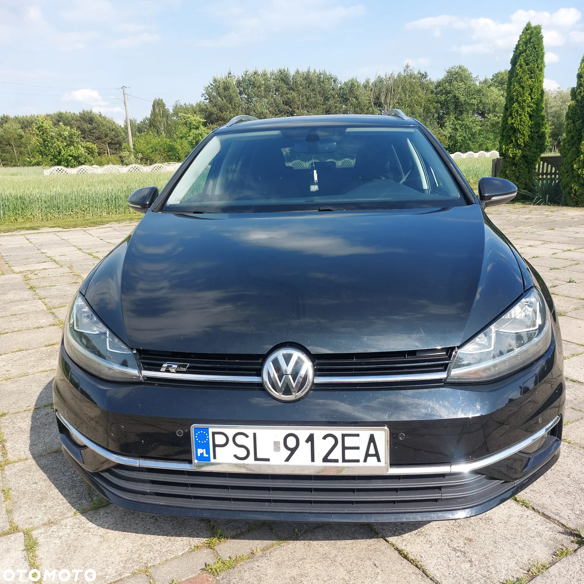 Volkswagen Golf - 2