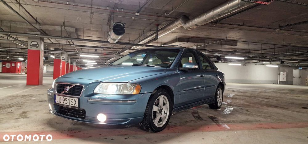 Volvo S60 2.4D5 Summum - 1