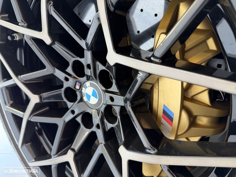 BMW M8 Competition - 17