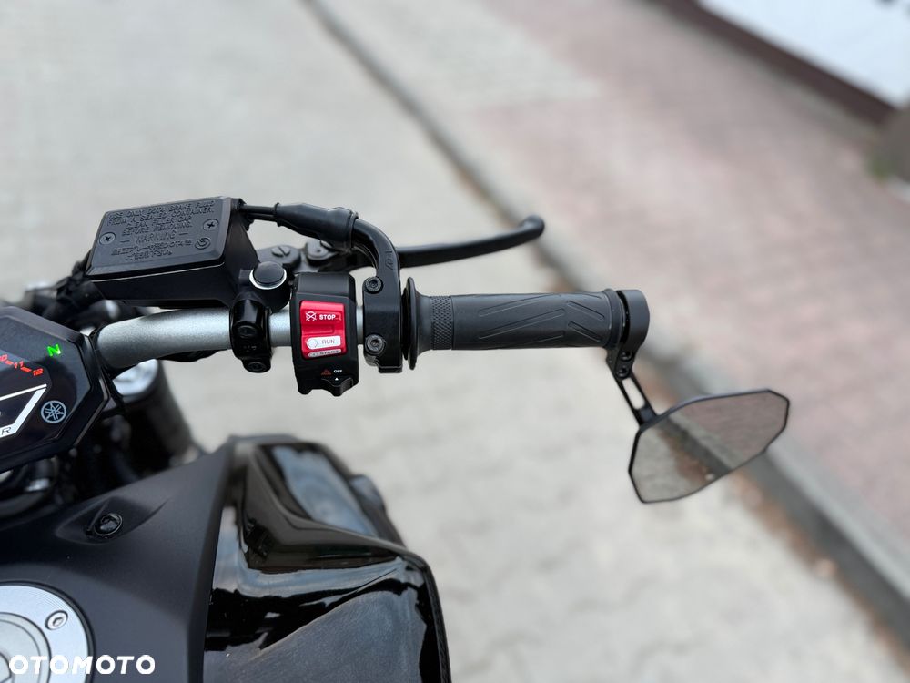 Yamaha MT - 28