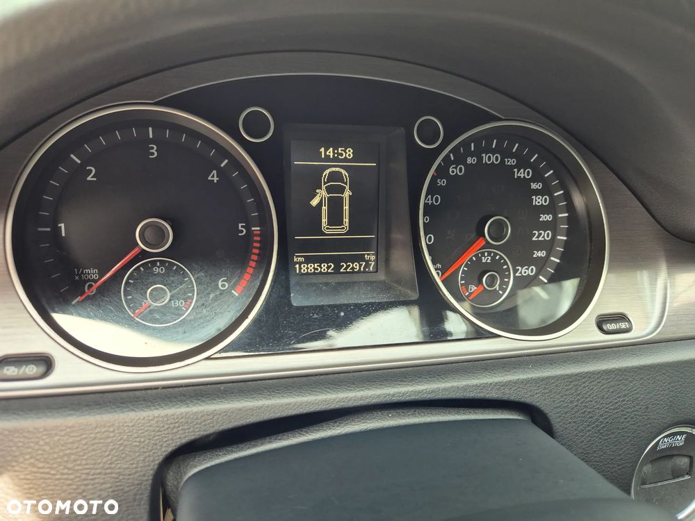 Volkswagen Passat 2.0 TDI Comfortline - 8