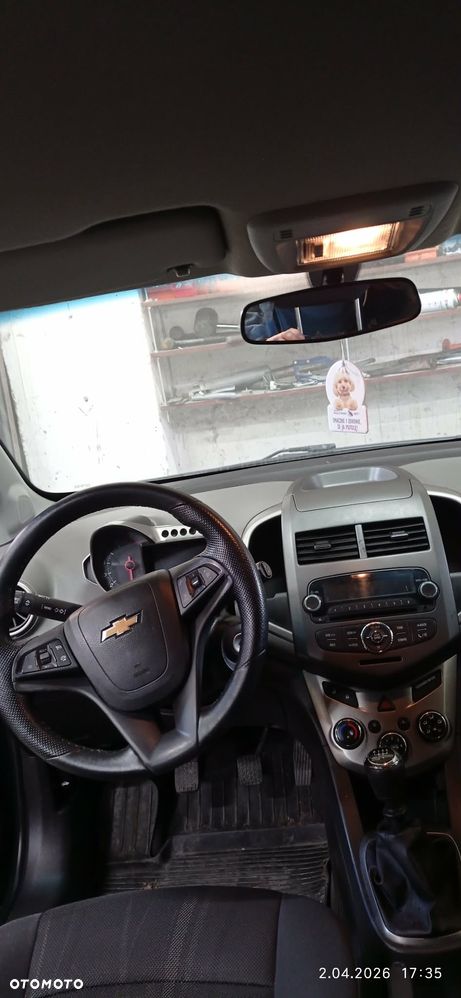 Chevrolet Aveo 1.4 LT - 12