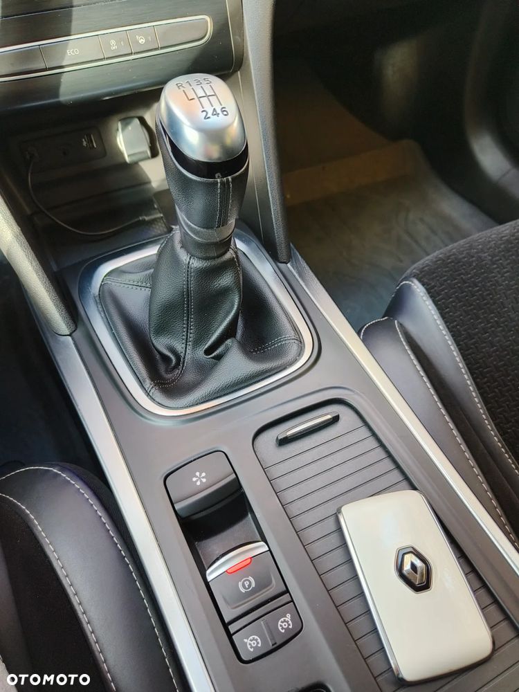 Renault Megane 1.3 TCe FAP Intens - 32