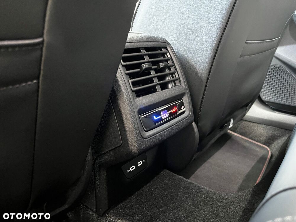 Volkswagen Golf - 18