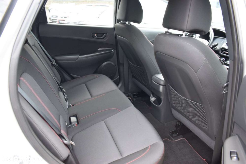 Hyundai Kona - 24