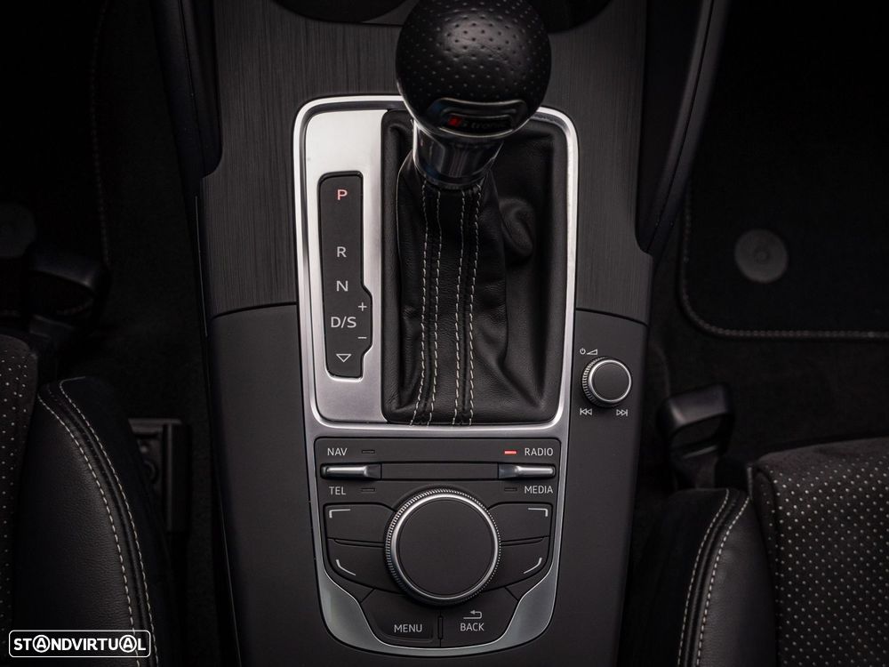 Audi A3 Sportback 2.0 TDI S-line S tronic - 23