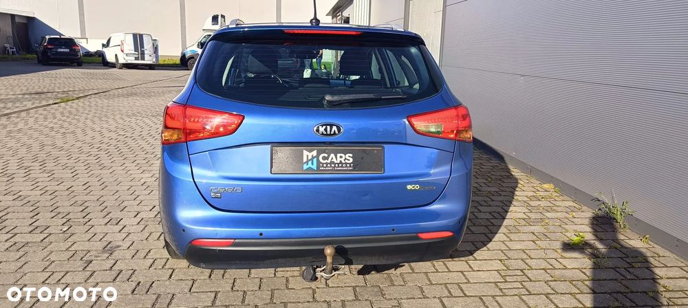 Kia Ceed - 12