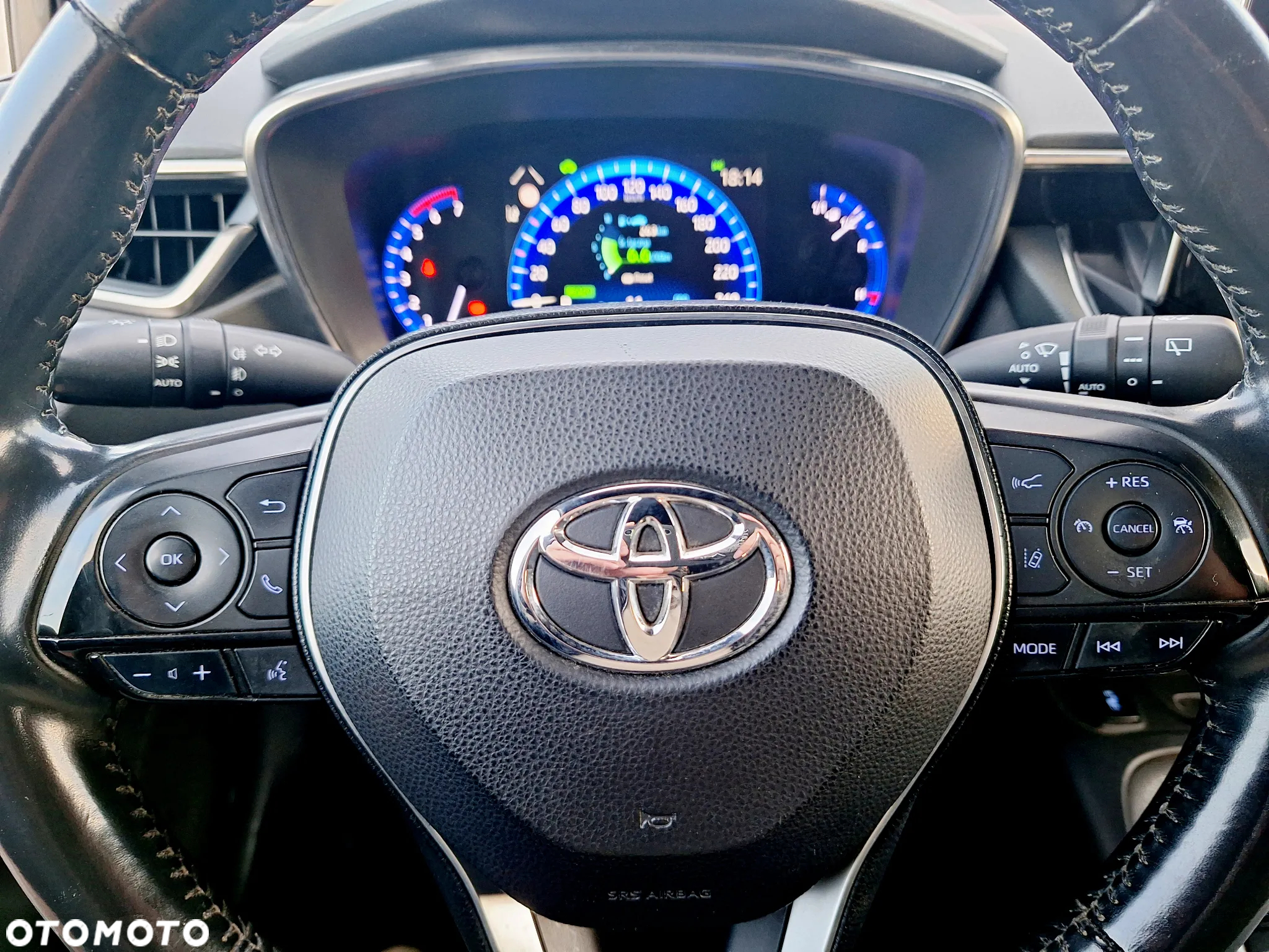 Toyota Corolla 1.8 Hybrid Comfort - 25