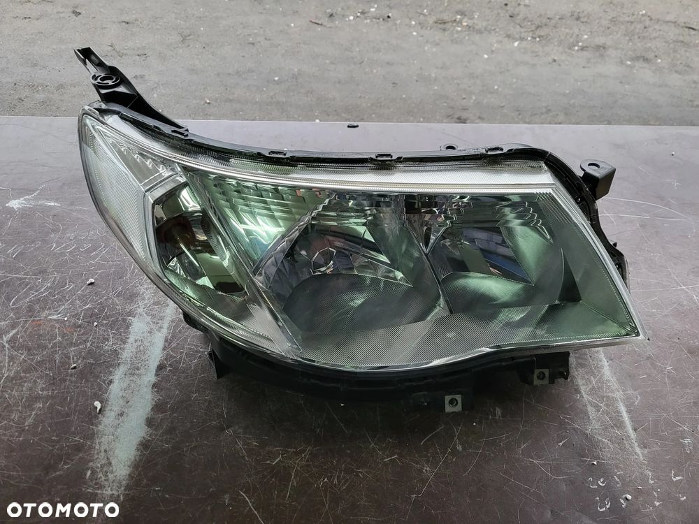 Subaru Forester 3 bixenon prawy - 1