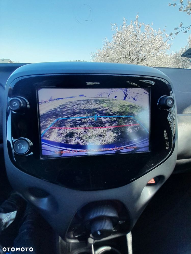 Toyota Aygo x-play - 35