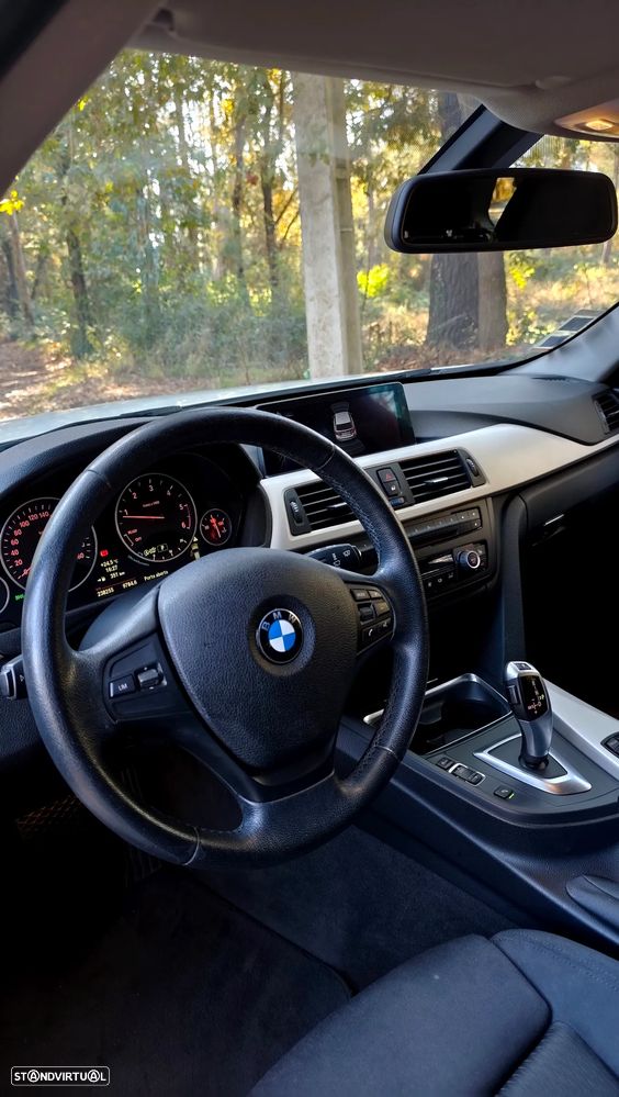 BMW 318 d Touring Auto Line Sport - 16