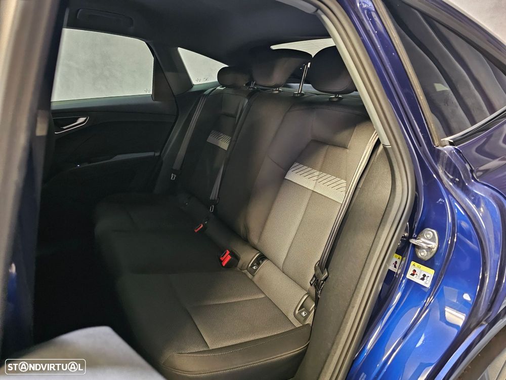 Audi Q4 Sportback e-tron 40 63 kWh SE Business - 25