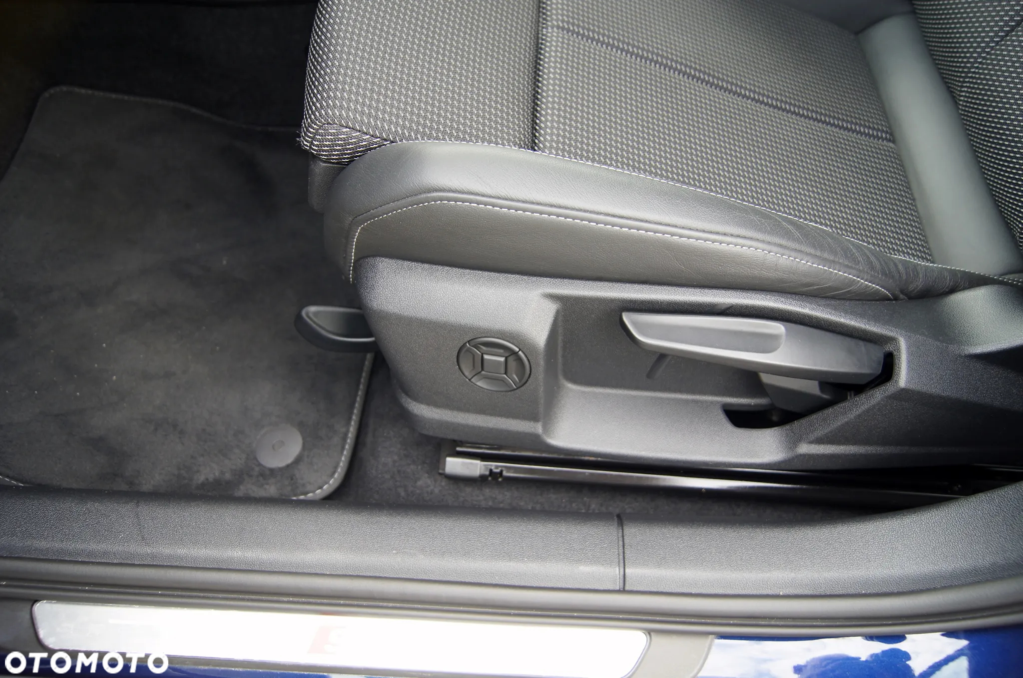 Audi A3 35 TFSI mHEV S Line S tronic - 25