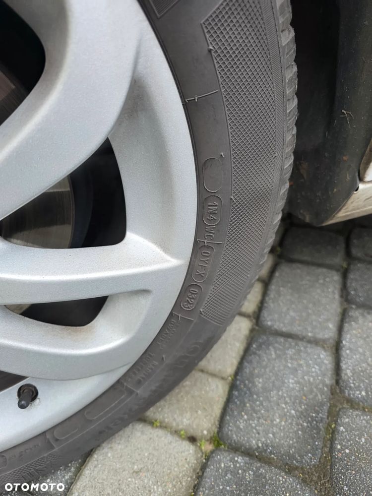 Renault Megane 1.2 16V TCe Energy Limited EU6 - 7