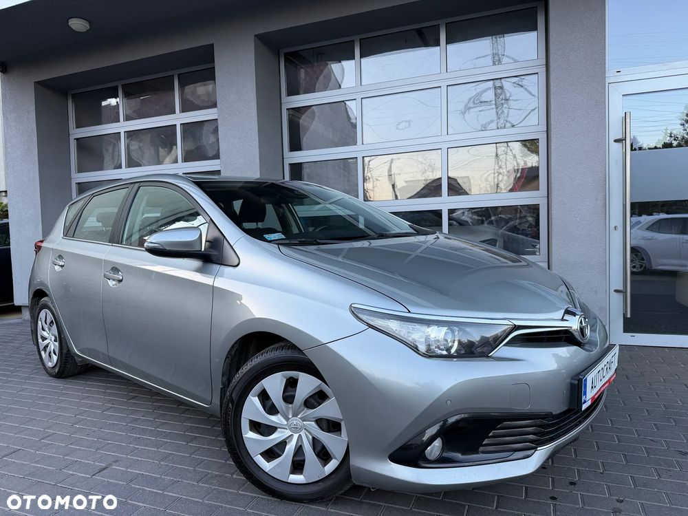 Toyota Auris 1.6 Premium - 21
