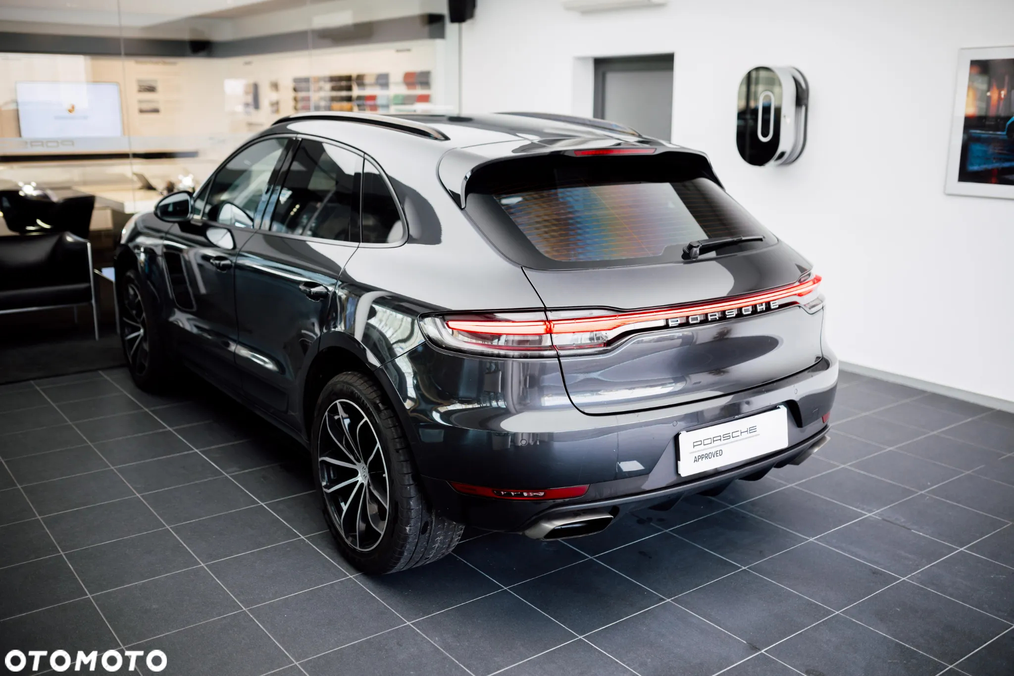 Porsche Macan Standard - 10
