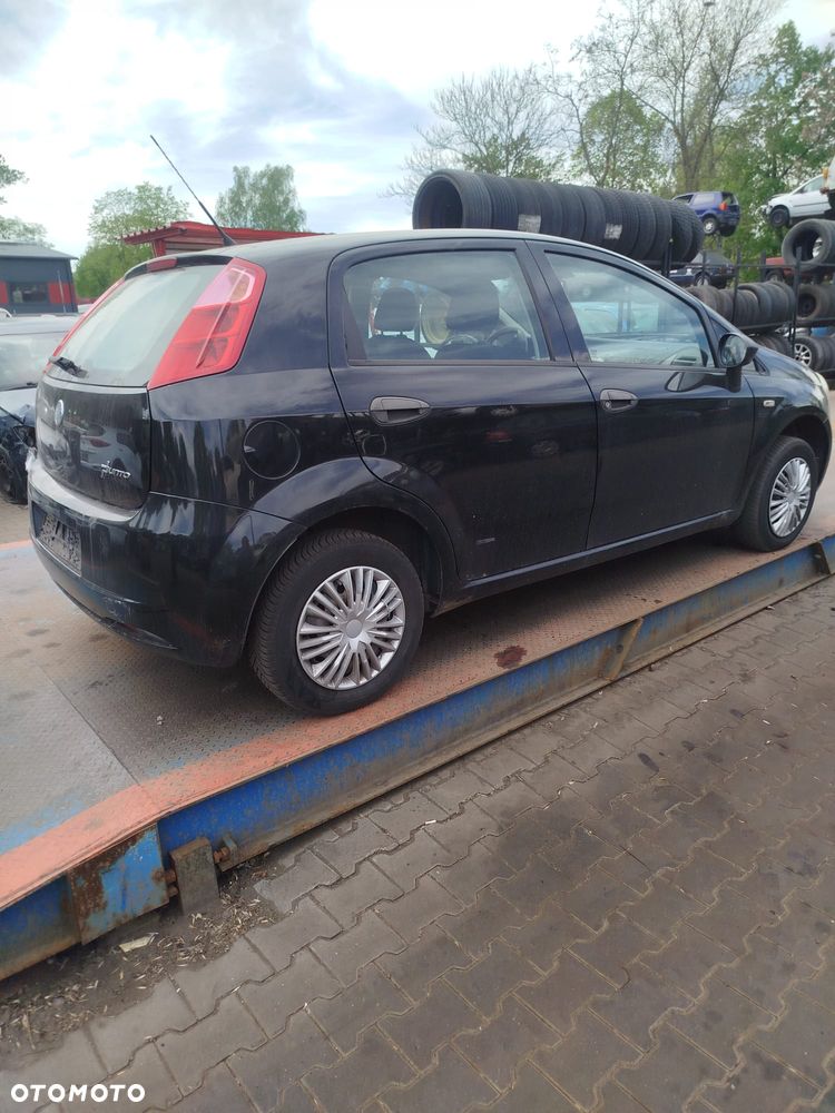 Fiat Grande Punto na części. - 8