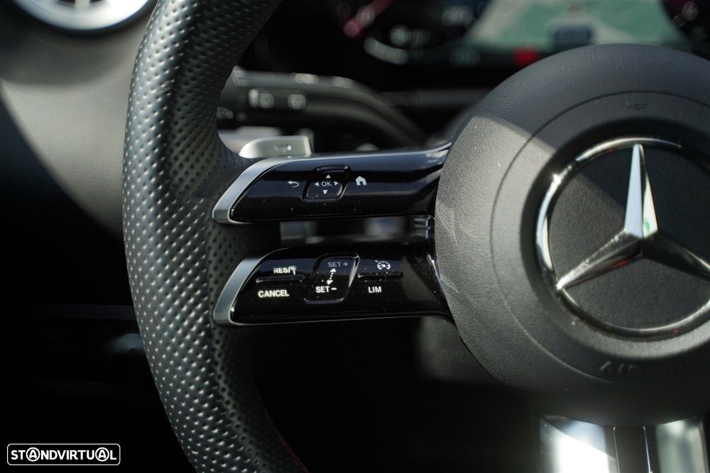 Mercedes-Benz GLA 180 d AMG Line - 21