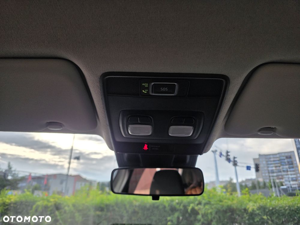 Renault Clio 1.0 TCe Equilibre - 28