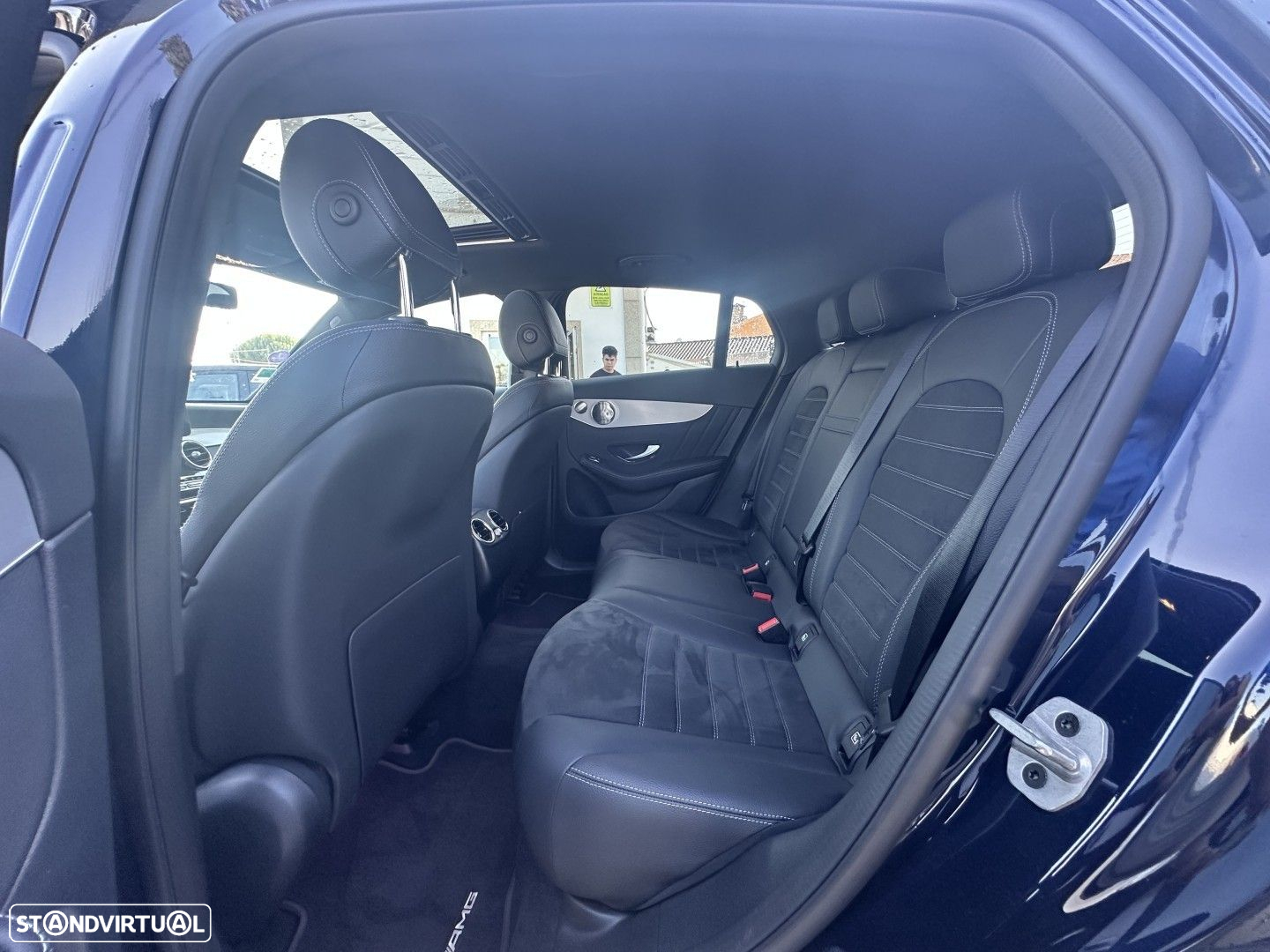 Mercedes-Benz GLC 300 e 4Matic 9G-TRONIC AMG Line - 24