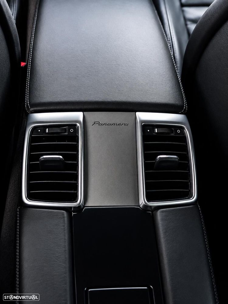 Porsche Panamera - 20