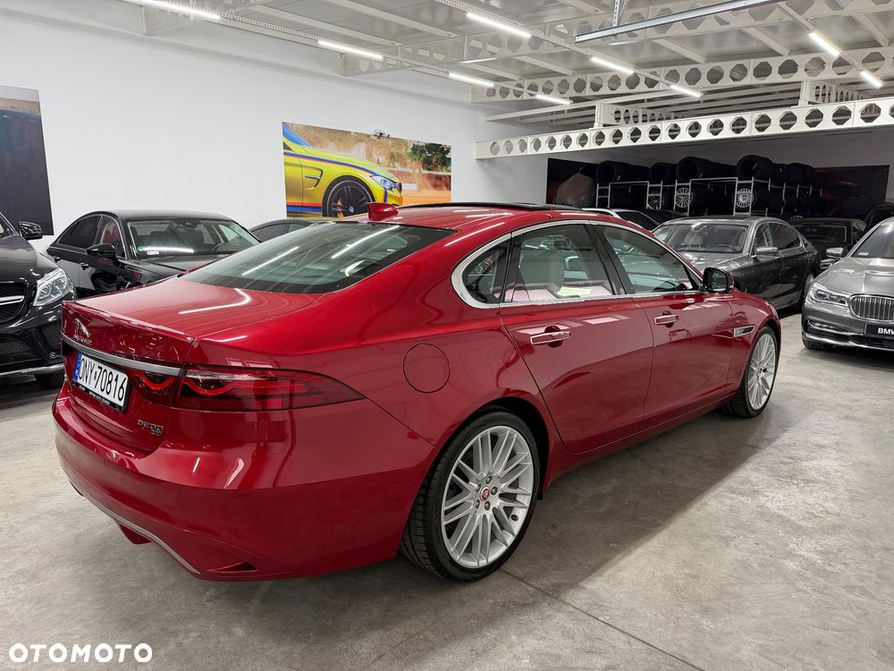 Jaguar XF 2.0 D200 mHEV AWD R-Dynamic SE - 7
