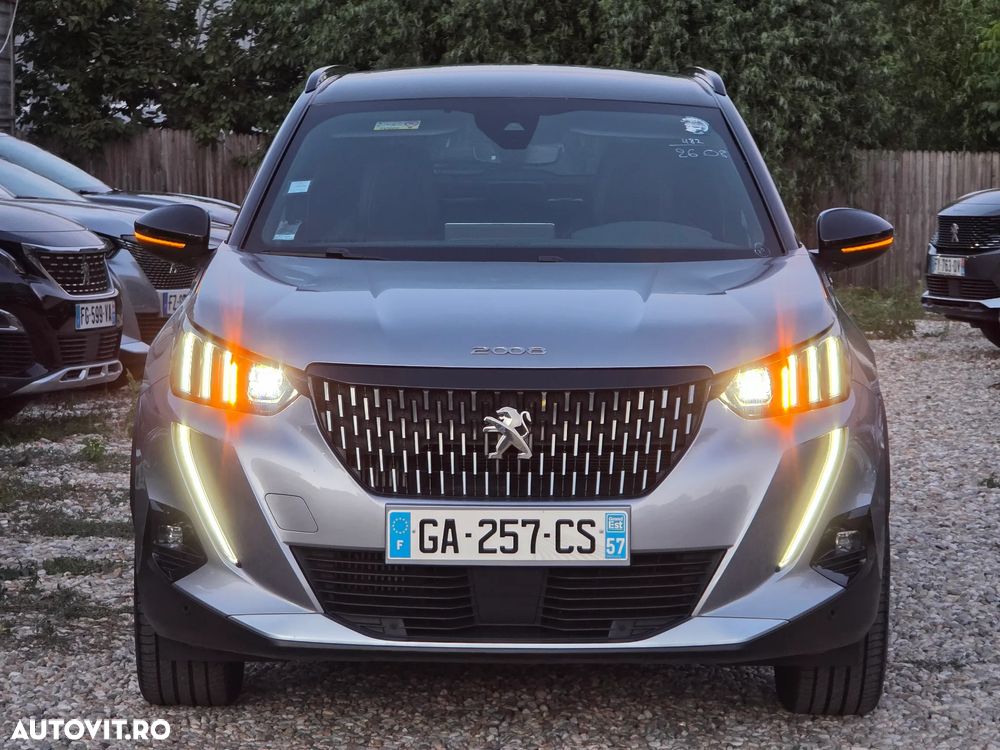 Peugeot 2008 PureTech 155 EAT8 GT - 4