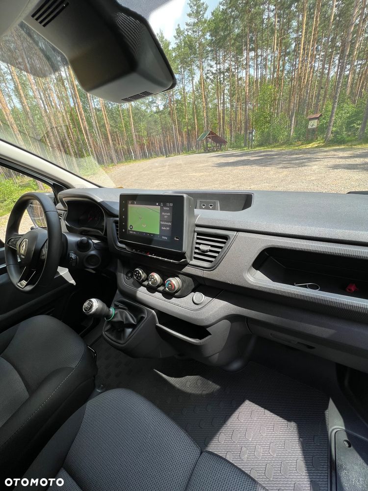 Renault Trafic - 13