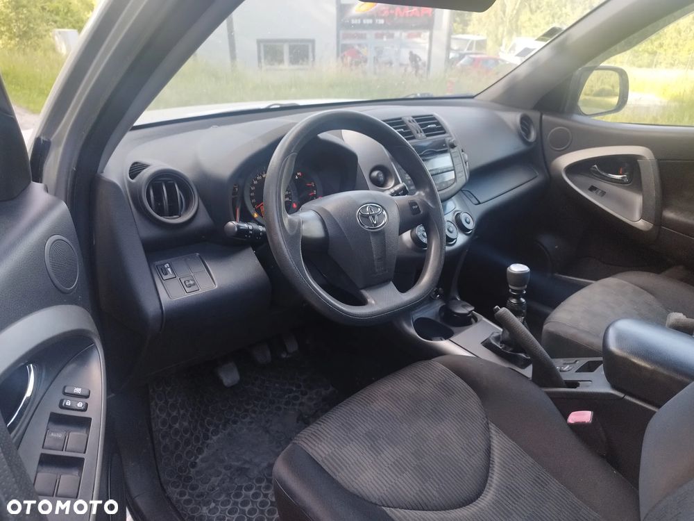 Toyota RAV4 2.2 D-4D 4x4 Life - 9