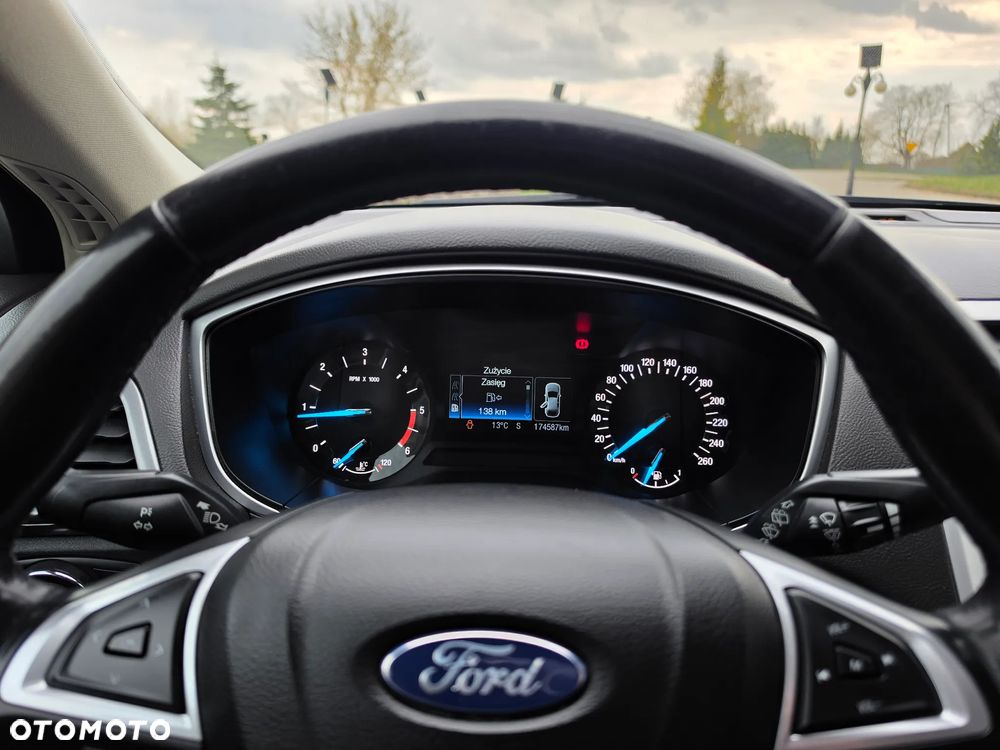 Ford Mondeo 2.0 TDCi Titanium - 31