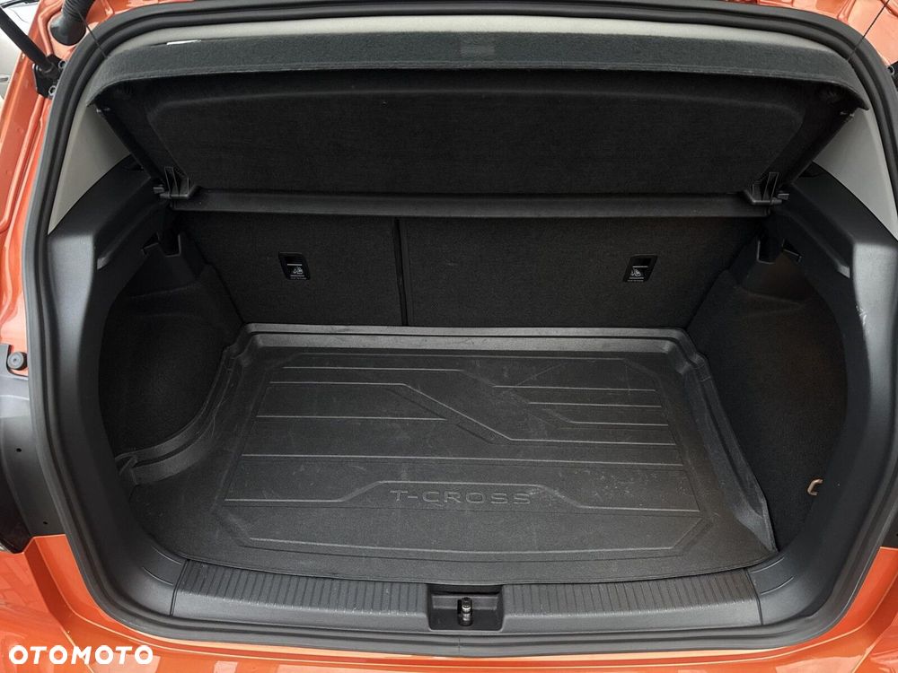 Volkswagen T-Cross 1.0 TSI Life - 32