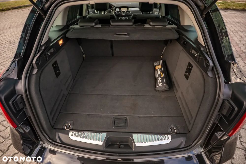 Renault Laguna dCi 175 FAP Initiale - 22