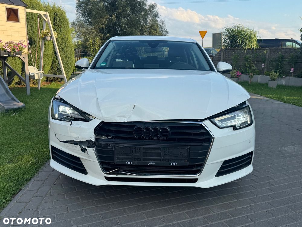 Audi A4 Limousine 2.0 TFSI ultra S tronic - 15