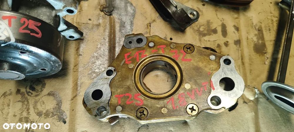 GŁOWICA KOMPLETNA WAŁKI 1.8 VVTI, E1Z-T82, AVENSIS II T25 - 9