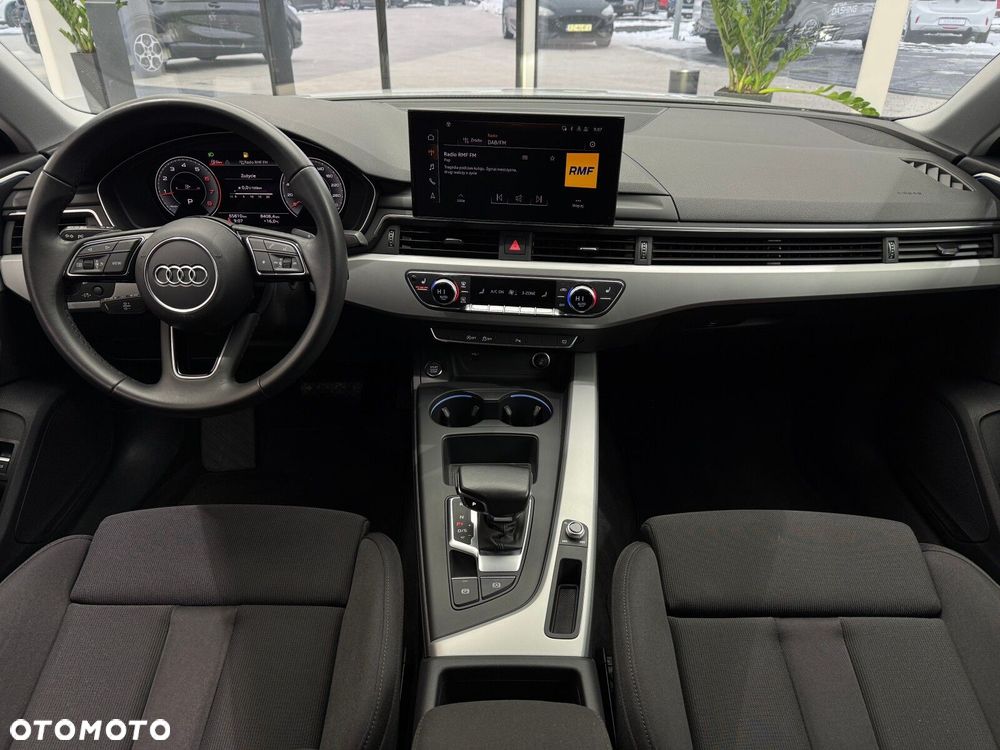 Audi A4 Limousine - 15