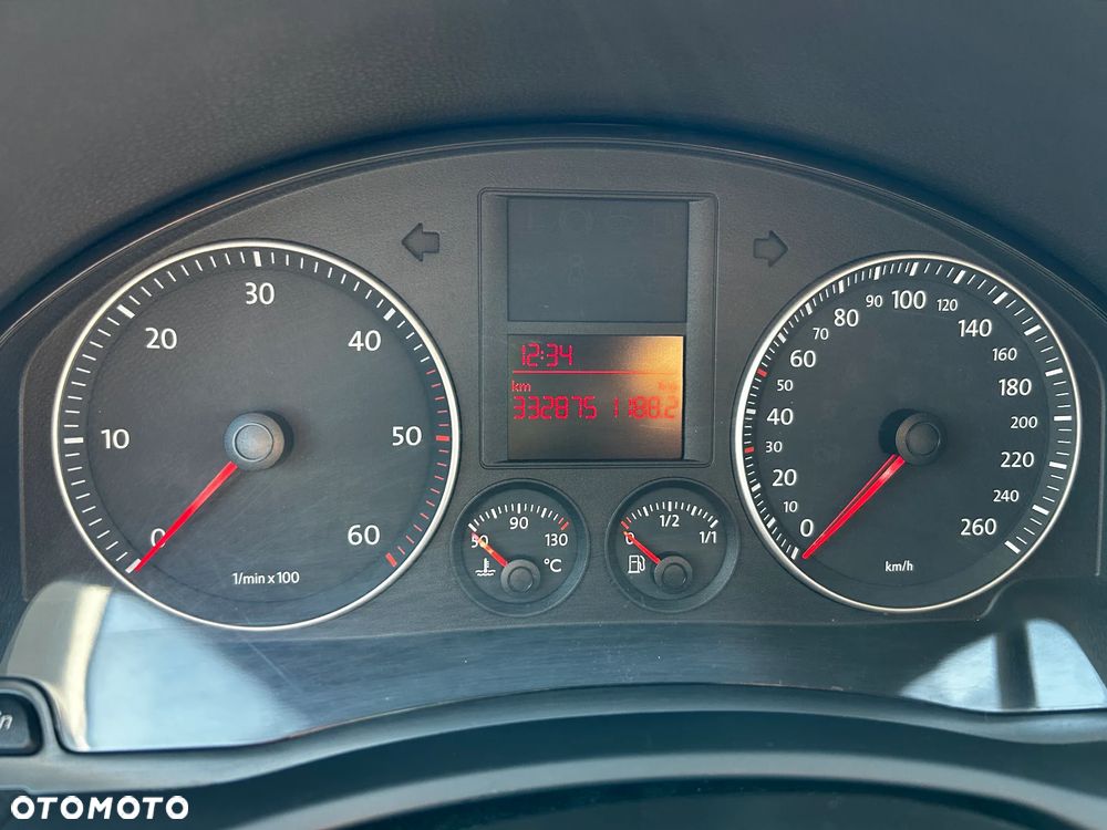 Volkswagen Golf - 8